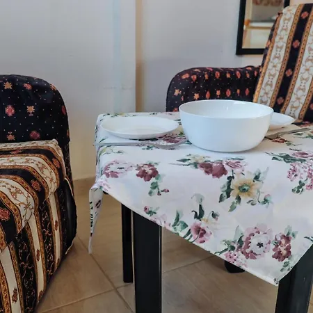 Estudio Los Cristianos 15 * Los Cristianos (Tenerife)